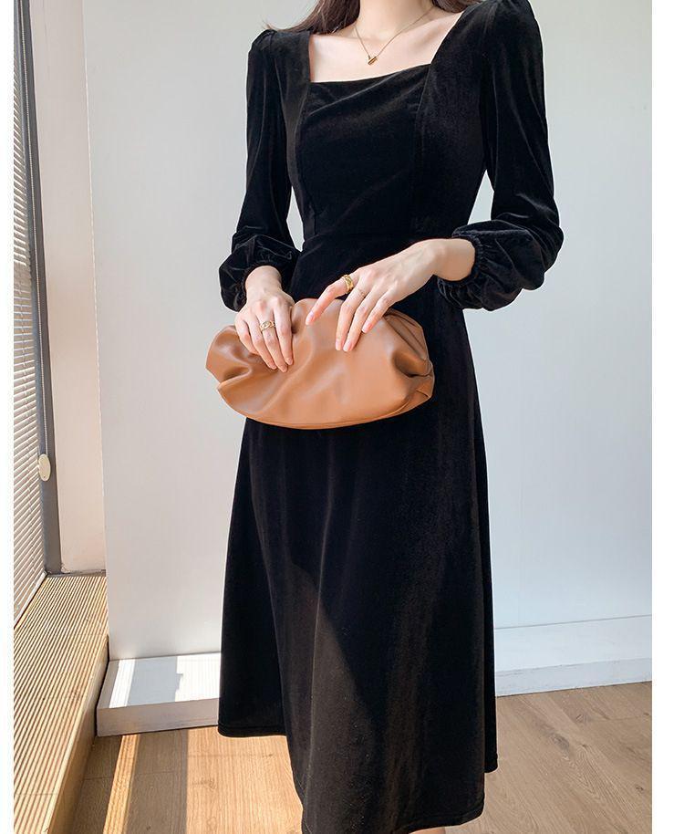 Women's Long Sleeve Velvet Dress: Autumn/Winter, French Retro A-line, Waist-Cinching, Square Neck, Hepburn Style Little Black Dress