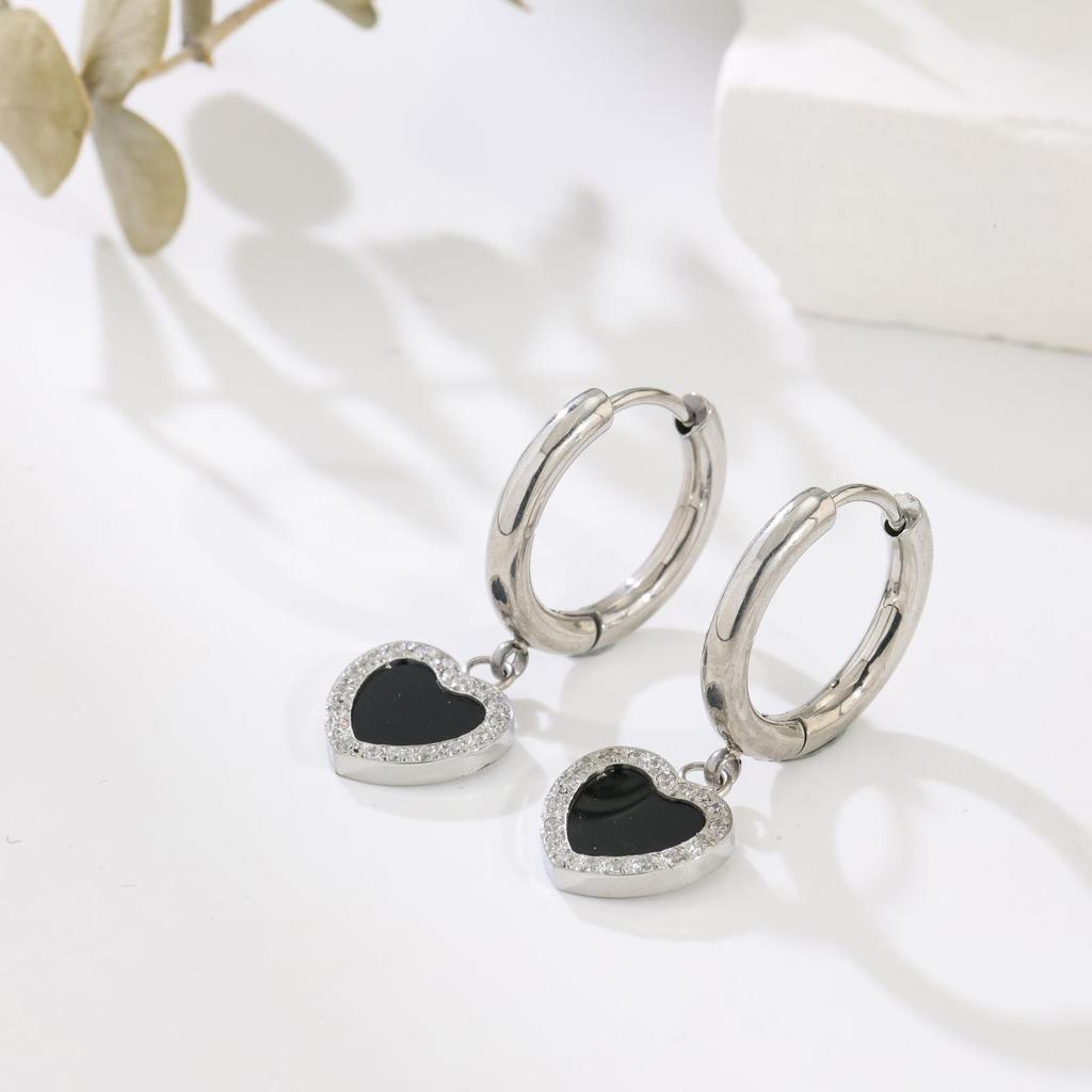Hong Kong style retro love full diamond earrings round titanium steel earrings simple style Valentine's Day gift vacuum plating