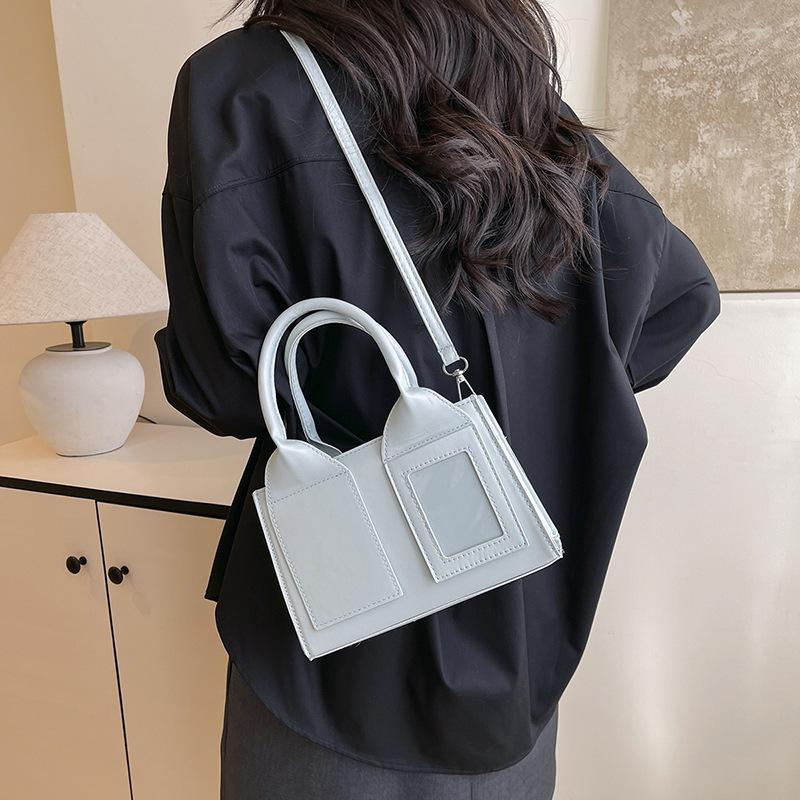 Korean version of fashion high-end small handbag women's bag 2025 new simple small square bag versatile shoulder messenger bag