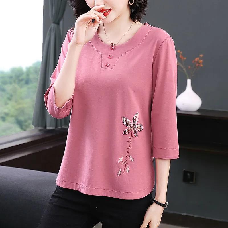 Summer Round Neck Embroidered Three-quarter T-shirt for Middle-aged Elderly People New Loose Mother Tops for Women