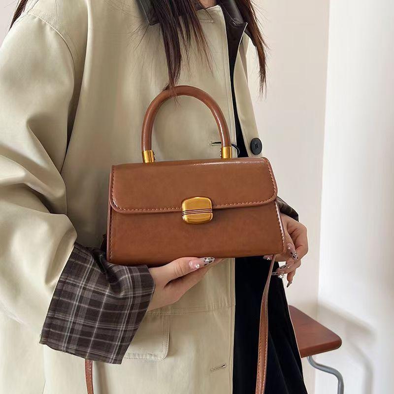 

Fashi Solid Color Underarm Bags PU Leather Shoulder Bags for Women Design Luxury Small Handbag Female Subaxillary Clutches коричневый
