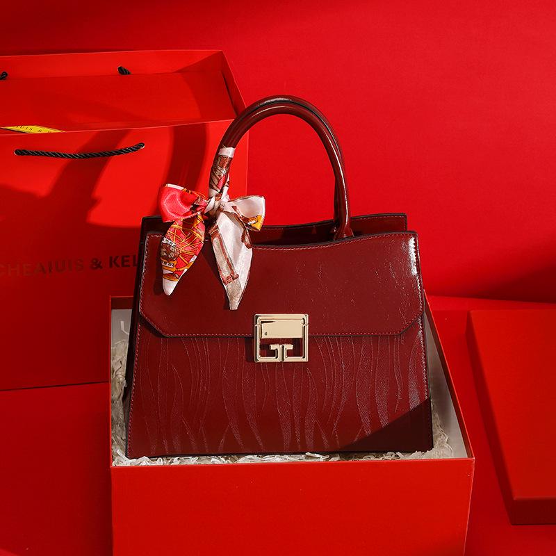 Red Women's Crossbody Handbag - Perfect Mom & Wedding Gift for Ladies, Ideal for Banquets & Birthdays