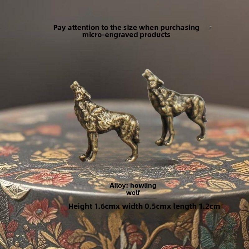 

Handmade Copper Alloy Miniature Wolf Sculpture Zen Garden Desktop Ornament Bonsai Rockery Home Office Decor Art Unique Gift Idea