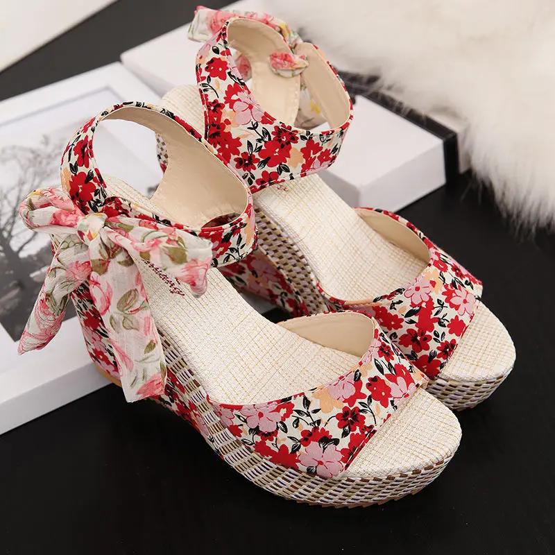 Outdoor Wedges Heel Ladies Shoes Anti Slip Hot Korea Luxury 2025 Comfortable and Elegant New Breathable Fashion Women's Sandals