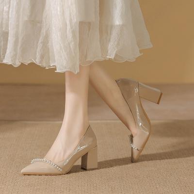 Neue Frühling- und Sommer-Flachmund-Pumps mit spitzer Zehenpartie, temperamentvolle Perlen-Brautschuhe, Arbeits-Pendler-Blockabsätze