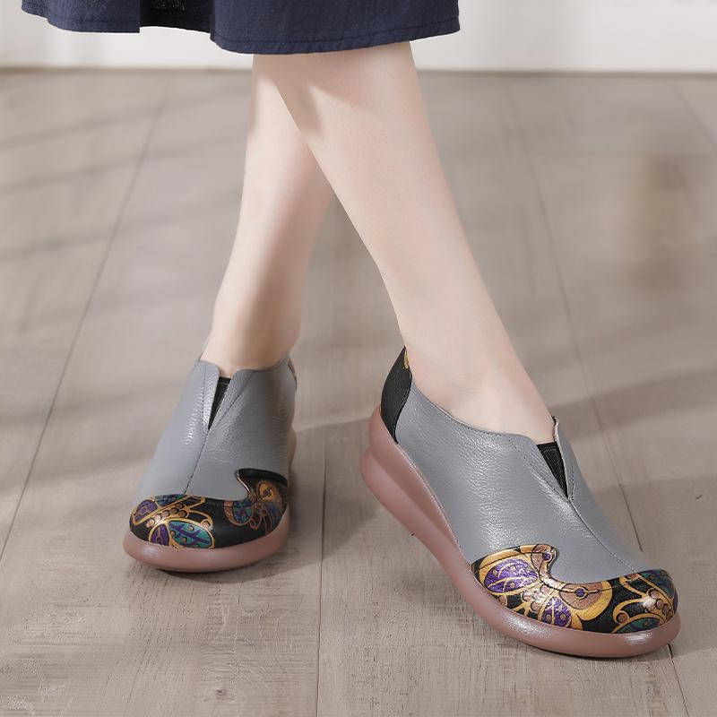 Fashion New Genuine Leather Wedged Pumps Shoes Womens Autumn Slip On Shoes Elderly Woman Appliques V Cut Mid Heels Pumps Patchwork Shoes