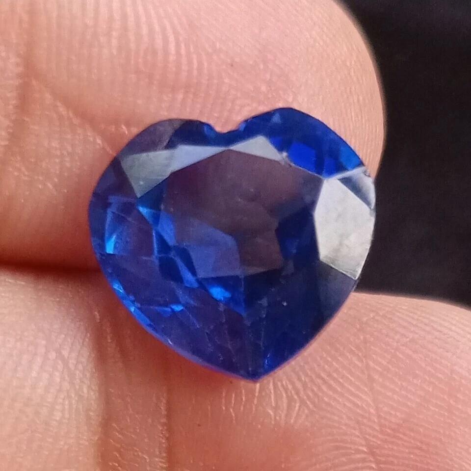 15 Ct Natural Blue Sapphire Heart Flawless Certified Loose Gemstone