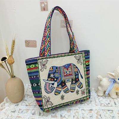 1Pcs Animal Ethnic Style Handbag Trendy Embroidery Elephant Peacock Handbag Rabbit Canvas Tote Bag Storage Bag