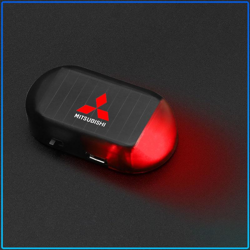 Per Mitsubishi Lancer 7 8 I200 Pajero Montero Sport Outlander Mirage 1pz Auto LED Lampeggiante di Avvertimento Wireless Antifurto Lampada di Attenzione Accessori Emblema