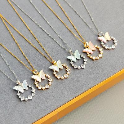 Collana con Ciondolo Circolare a Farfalla Colorata in Acciaio Inossidabile con Zirconi per Donna Gioielli Delicati Romantici Vendita all'Ingrosso