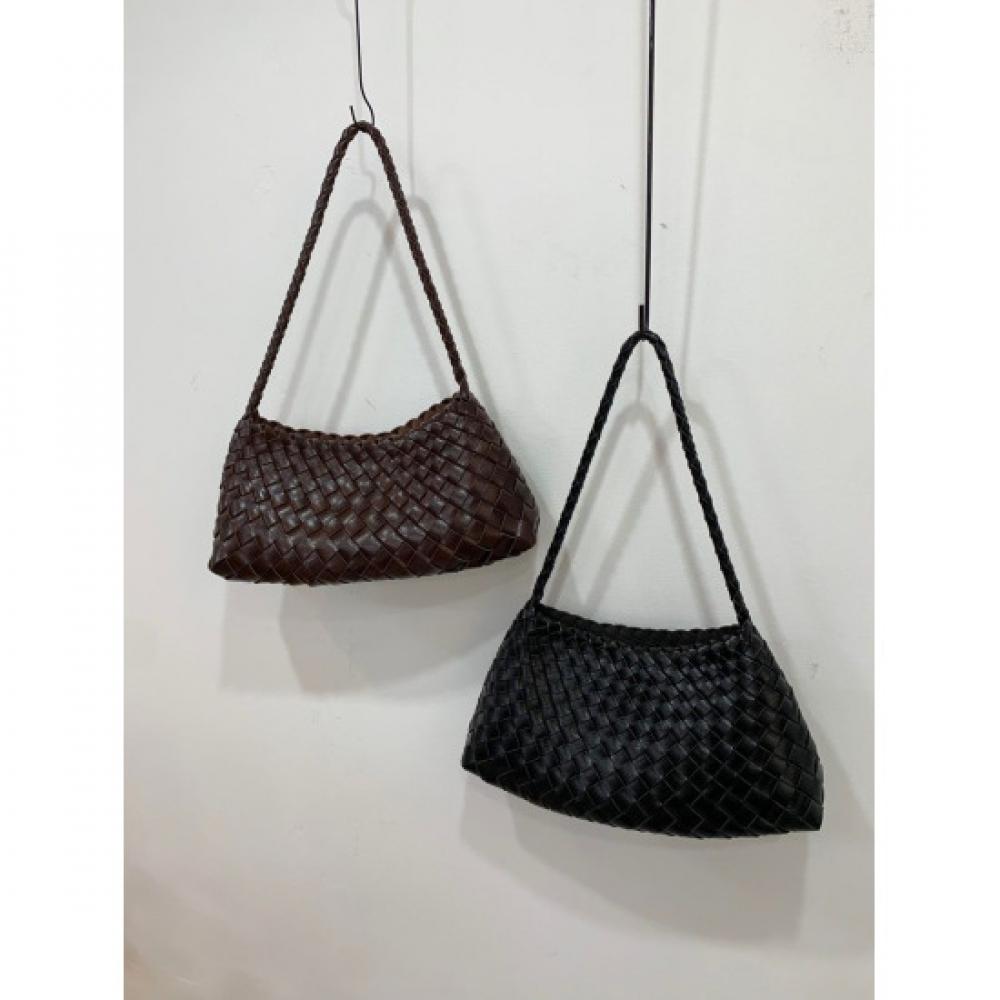 C S In The Room Shoulder Bag weavIng pouCh InCluded 2Color C