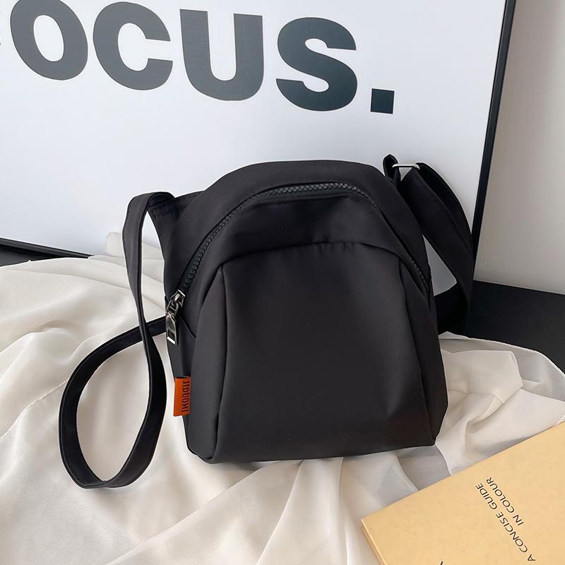 

Женская легкая водонепроницаемая нейлоновая сумка-кроссбоди-ракушка 2025 - Повседневная наплечная сумка большой вместимости