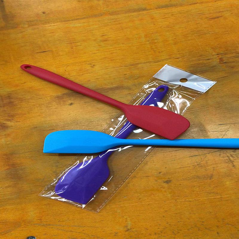 Individually Packaged Food-Grade Silicone Scraper Set: Small & Large Baking Spatulas, Soft Integrated Cream Shovels