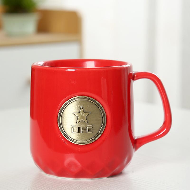 

Творческий Керамический С Крышкой Ложка Бронзовая Чашка Деловая Встреча Реклама Подарочная Чашка Кофе Вода 380ML