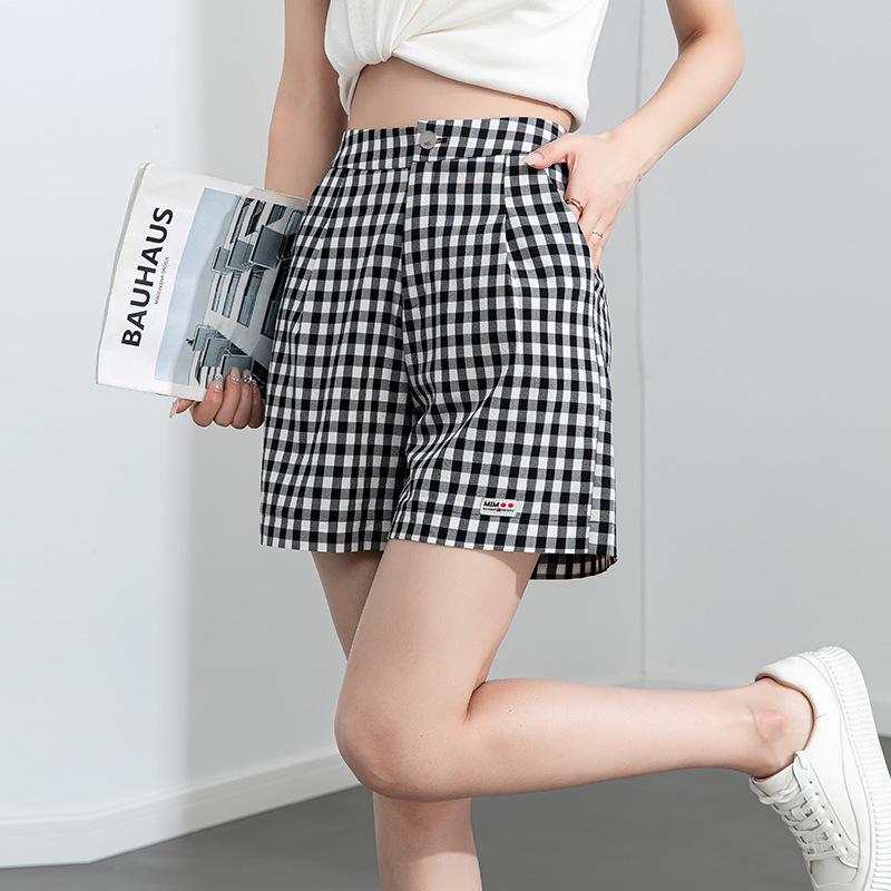Three-point Shorts Women's Black and White Plaid Loose A Pants Summer Thin Casual Pants Refreshing Breathable Hot Pants Four Points