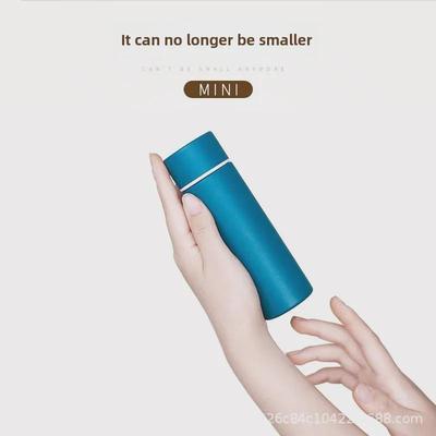 Schlanker Mini-Thermosbecher (100 ml) für Damen – ultrakompakt, tragbar, schlichtes Design