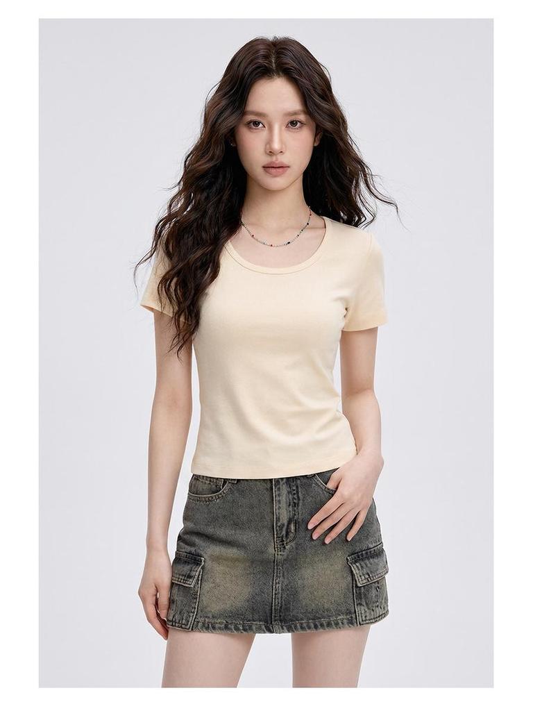 Women's Slim Fit U-Neck Short Sleeve T-Shirt - Flattering Pure Color, New Fashion Trend.
