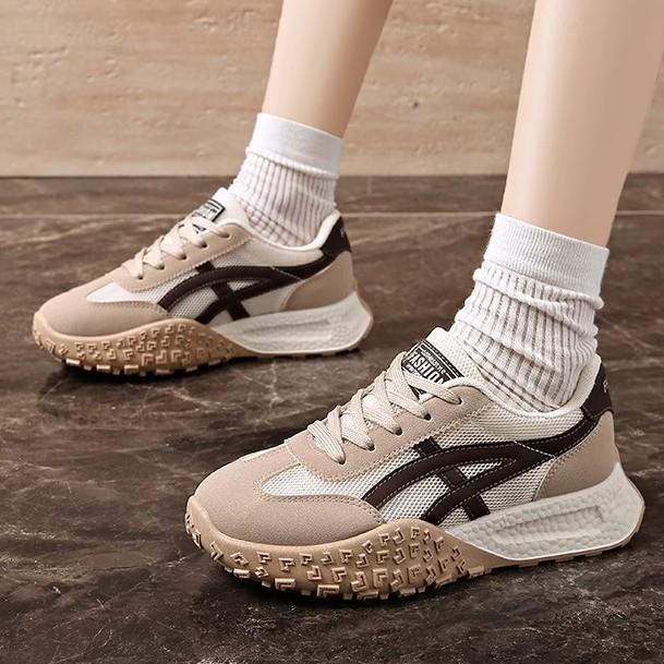 Hong Kong Style Forrest Gump Shoes Women's Spring 2025 New Retro Flat-bottomed Versatile Sports Training Shoes Breathable Casual Board Shoes