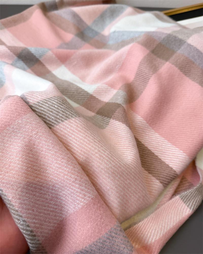 Women's Winter Classic Plaid Scarf Thicken Student Long Shawl Lovers Thicken To Keep Warm Neckerchief Scarves Bufanda Tassel
