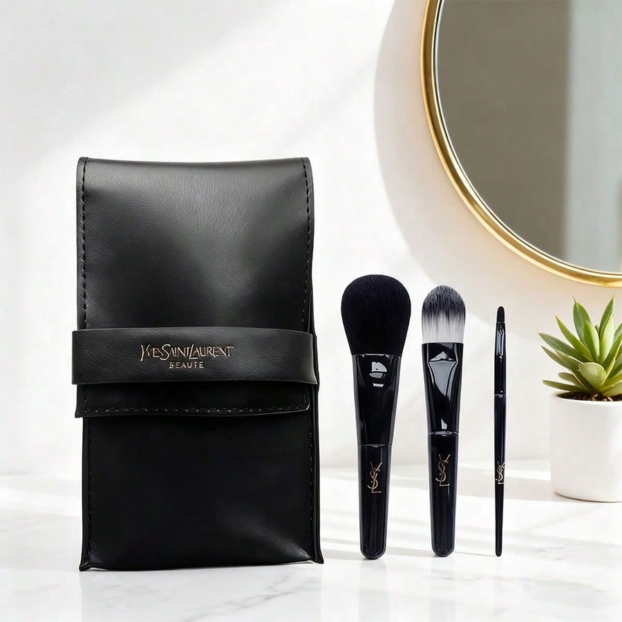 Multifunctional makeup brush - Easily create flawless blush and foundation makeup effect, must-have for travel