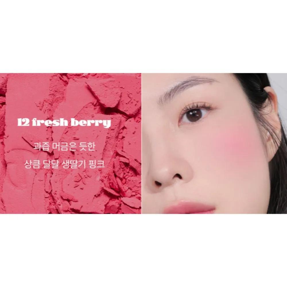 Flutter Close-fitting, Matte Blusher 12 Fresh Berry