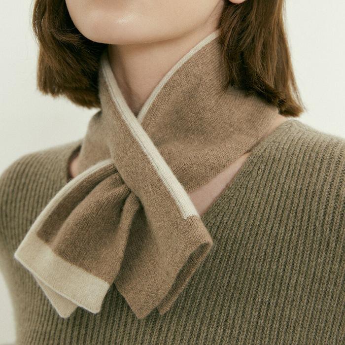 Boutique Design Color Matching Cross-perforated Warm Knitted Scarf Double-sided Scarf Soft Niche Temperament