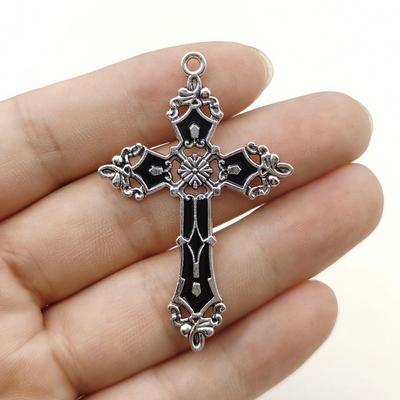 Retro Silver Vine Pattern Cross Pendant Necklace for Men
