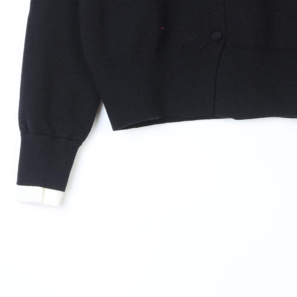 Versatile Slim Fit Knit Cardigan with Pearl Necklace - Spring/Autumn, Round Neck.