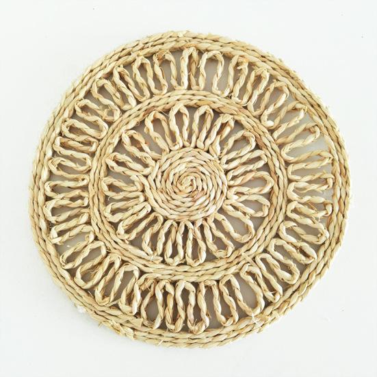 Cup Coaster Flower-shaped Hear Resistant Straw Handmade Woven Exquisite Table Cup Mats for Home