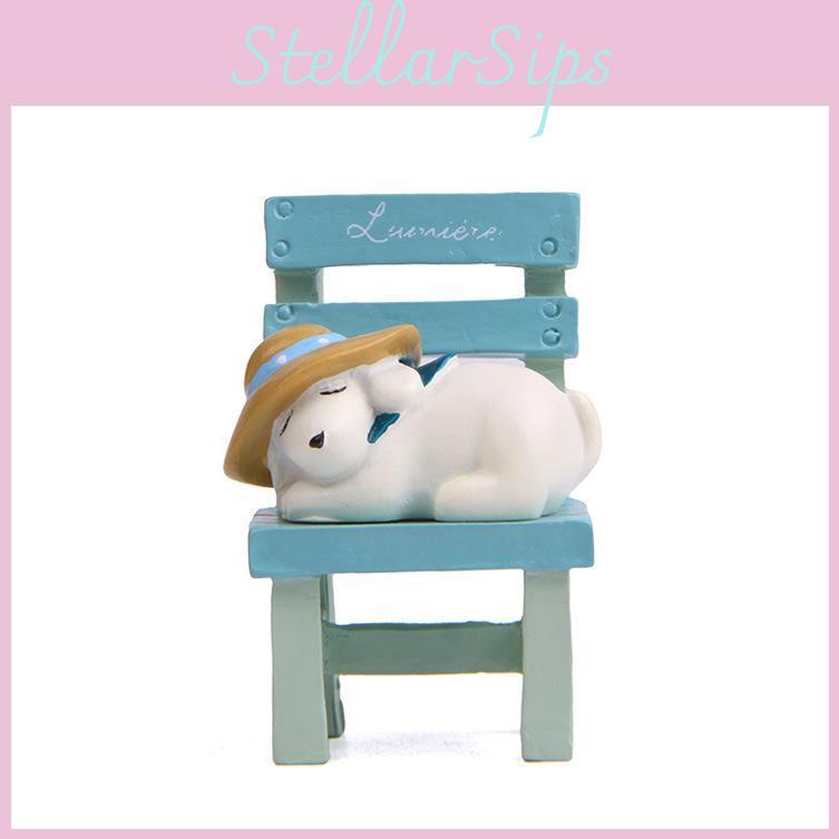 Resin Ornament Dog Lies On The Stool For Gift Giving And Collection