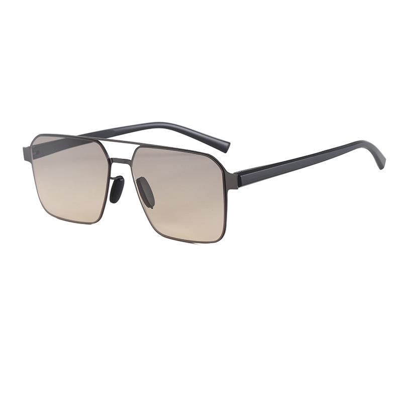 New fashion double beam square sunglasses men's and women's personalized street photography concave shape photosensitive color-changing sunscreen s