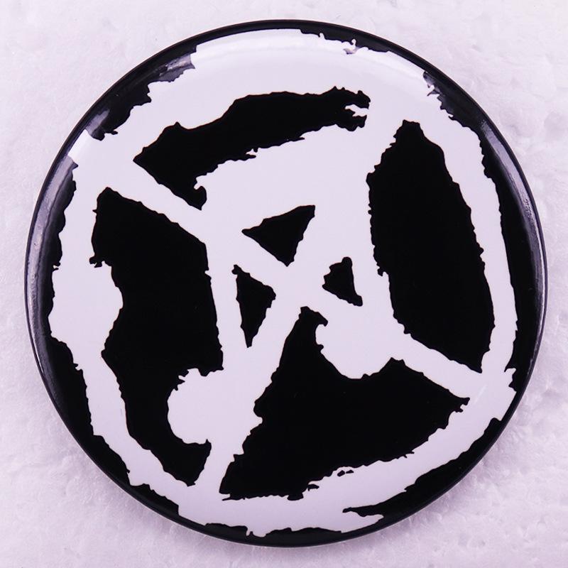 

Music Note Anti-Badge Pin