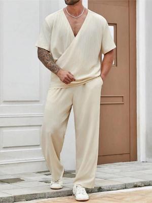 Men's High Luxury Style V-neck Textured Solid Color Short Sleeved Pants Casual Set