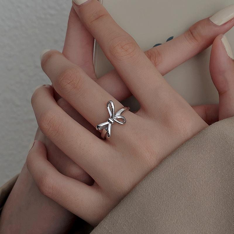 Bague nœud brillant au design irrégulier pour femmes – Accessoire pour l'index