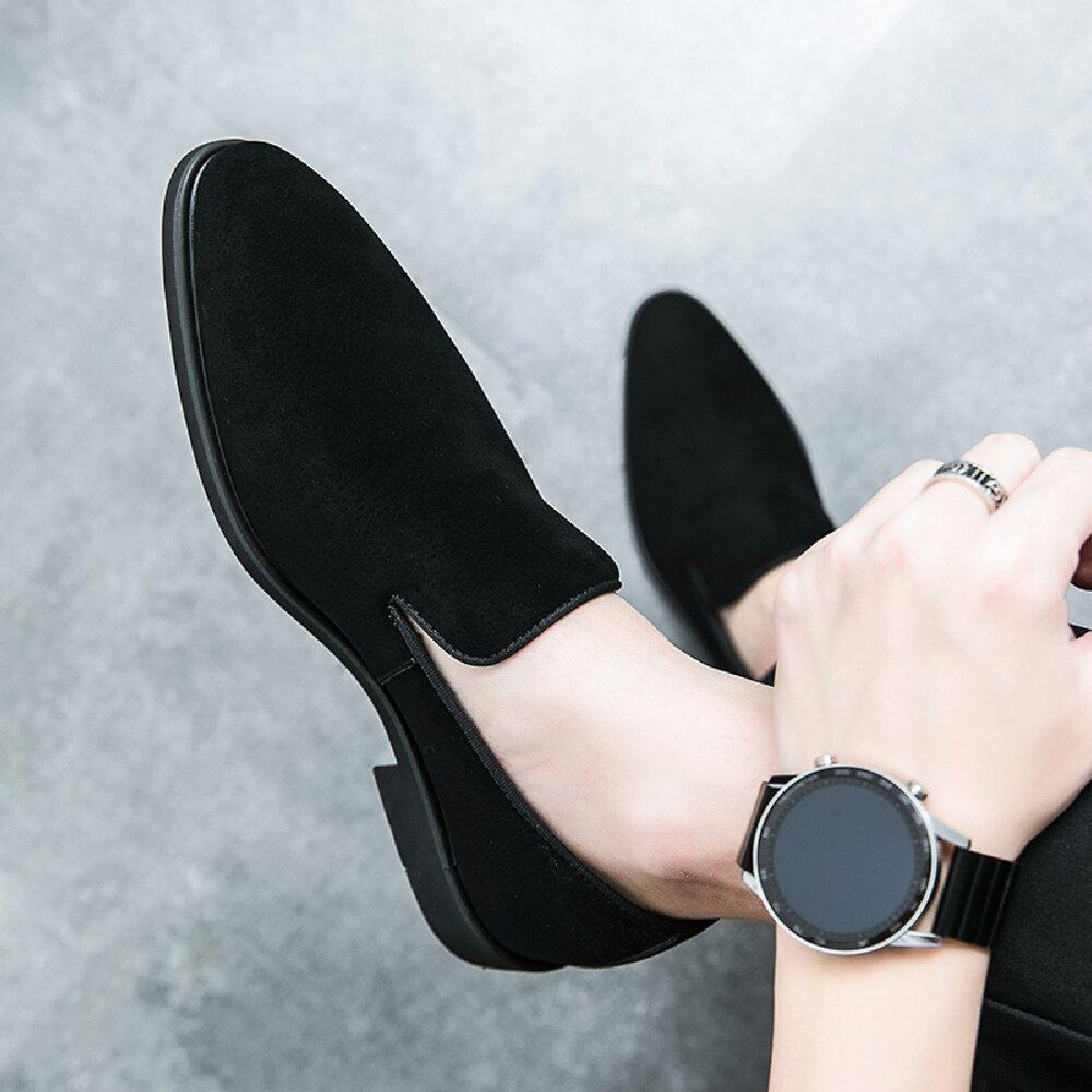 Fashion 38-46 Red soled Men Business Dress Shoes with Black  Yellow Matte Surface European Outdoor Lightweight  Comfortable Le Fu Shoes