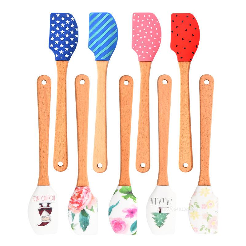 1pc Wooden Handle Cake Silicone Spatula Nonstick Cream Butter DIY Baking Scraper Kitchen Batter Mixer Chocolate Pastry Blenders