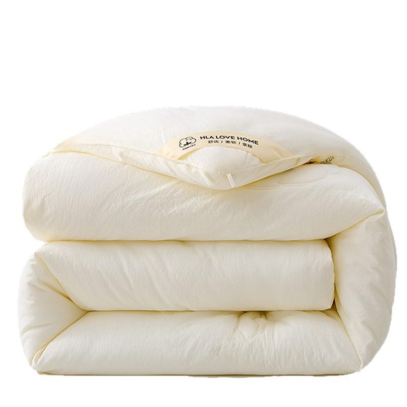 Xinjiang Cotton All-Season Quilt: Warm, Thick, and Suitable for Student Dormitory Use