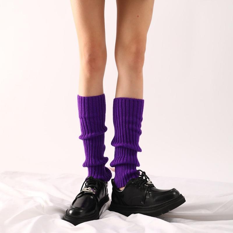 Klassiske ribbestrikkede knelhøye dameleggvarmere høst og vinter flerfarget ensfarget kvinnelige Halloween-feststrømper