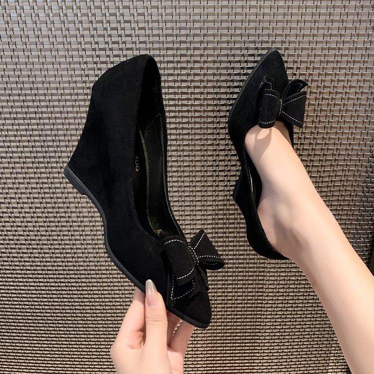 2025 Spring and Autumn New Korean Version Bow Thick-soled Wedge Heel Pointed Head Shallow Mouth Women's Single Shoes