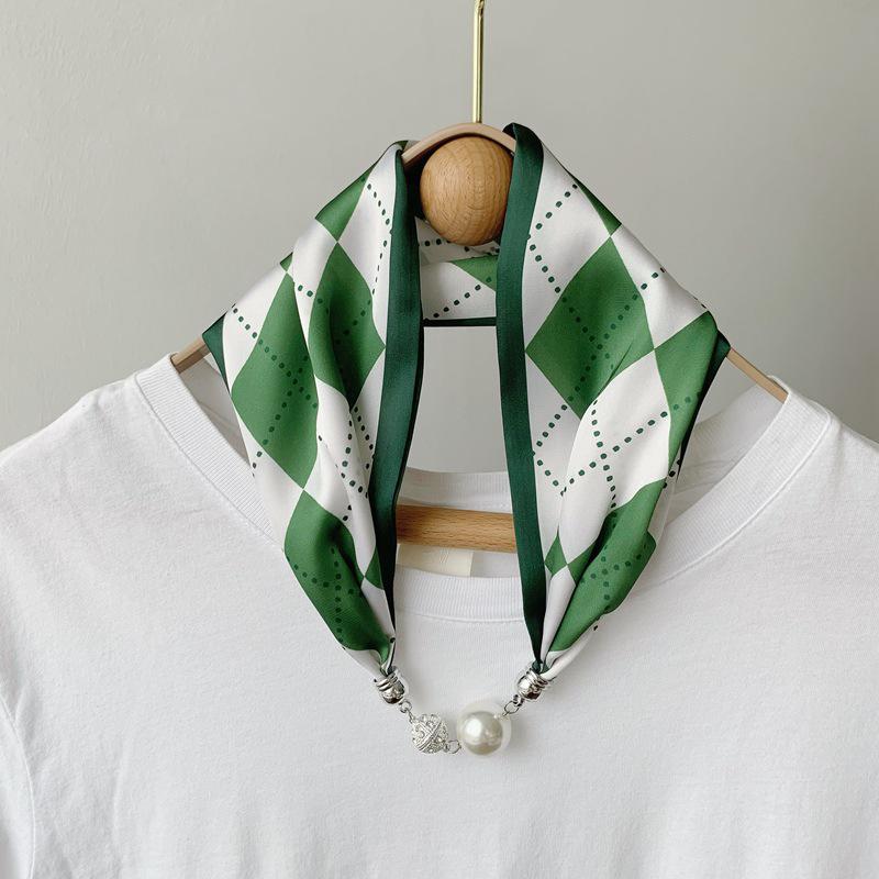 Lazy Magnetic Buckle Summer Scarf with Pearl Necklace Decoration for Women
