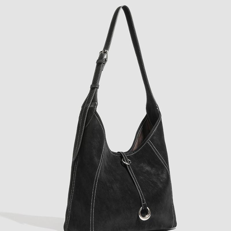 Retro Tote Bag with Large Capacity for Trendy Styling, with An Underarm Strap, A High-end Single Shoulder Bag.