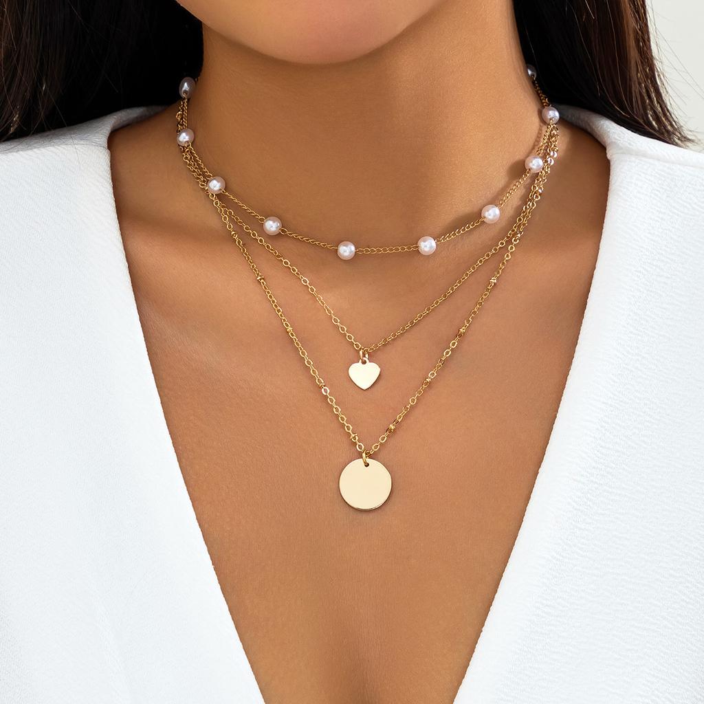 Multi-layer chain cold wind necklace, simple imitation pearl geometric disc sweet necklace