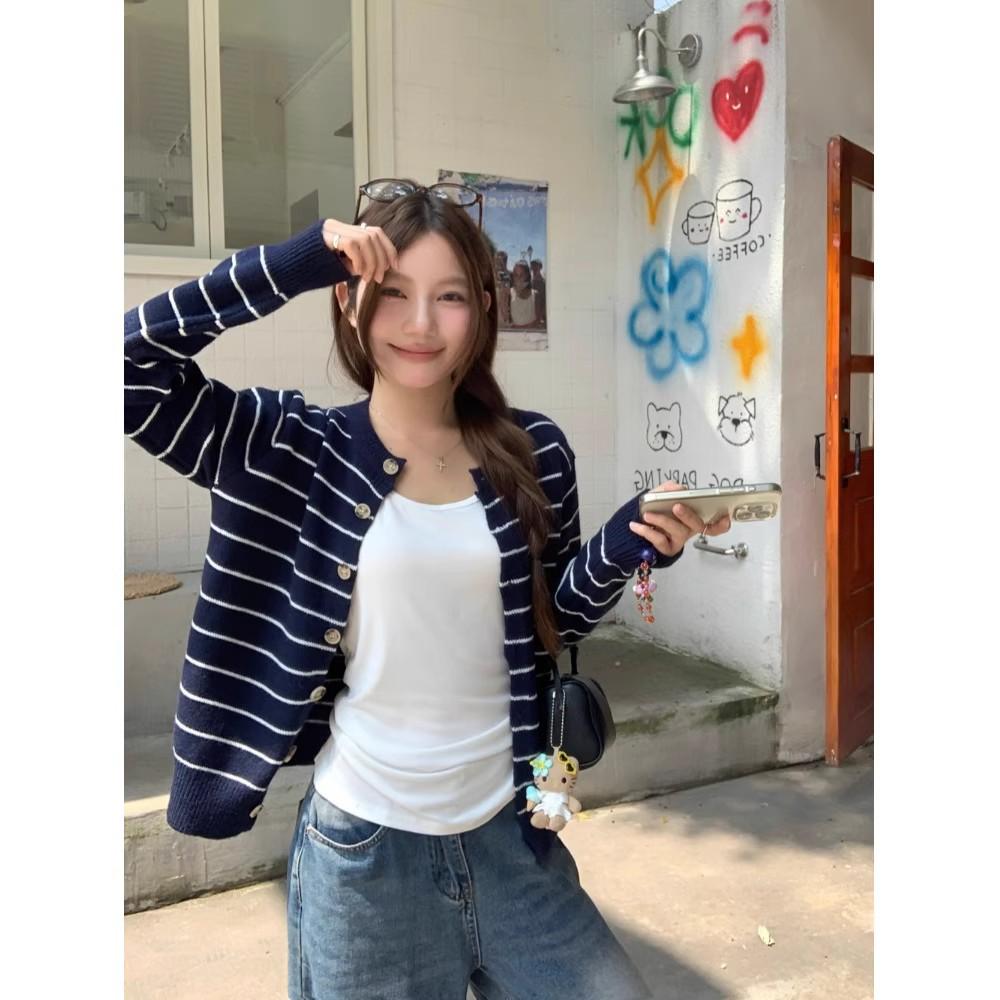 

2025 Women s Early Autumn Korean Style Striped Knit Cardigan Sweater S темно-синий