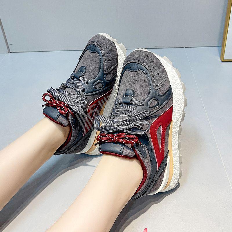 Thick-soled red German training shoes for women's 2025 new breathable great-looking and not tired-footed Forrest Gump versatile sports and leisu