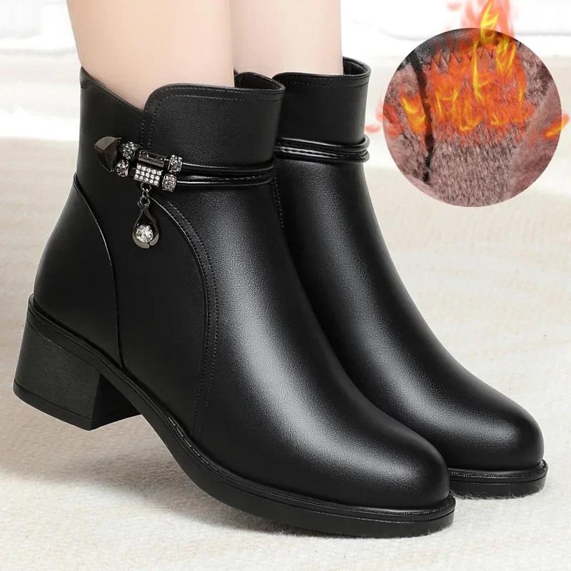 High Quality Women's Boots Fashion Casual Soft Leather Boots Plush Warm Winter Boots for Women Temperament Pointed Leather Boot