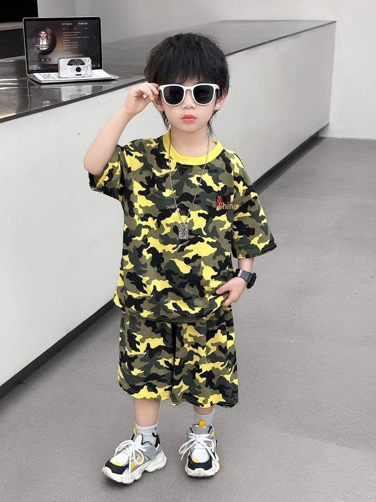 2026 Trendiges Silber-Camouflage Kurzarm-Sport-Zweiteiler-Set für Kinder