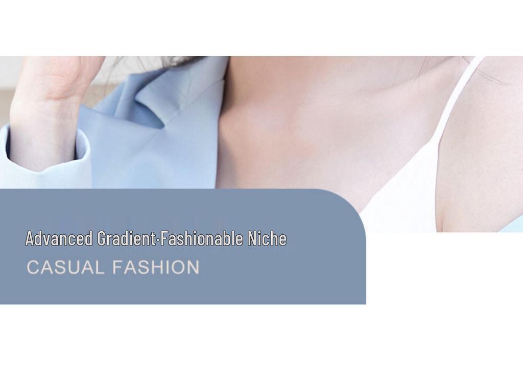 Gradient Blue Glasses: Myopic Women's Prescription, Anti-Blue Light, Face Slimming, Stylish Frames, Expert Fitting.