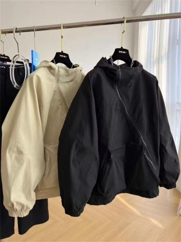 Women's 2025 Korean Style Personalized Thin Windbreaker: Loose Hooded Mountaineering Jacket