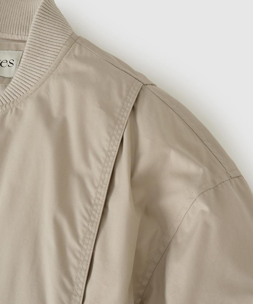 Hooves Flight Crop Padded Ma-1 [Beige]