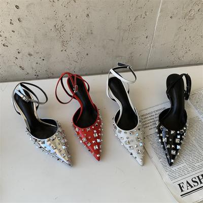 Sapatos de mulher – Sandálias de salto